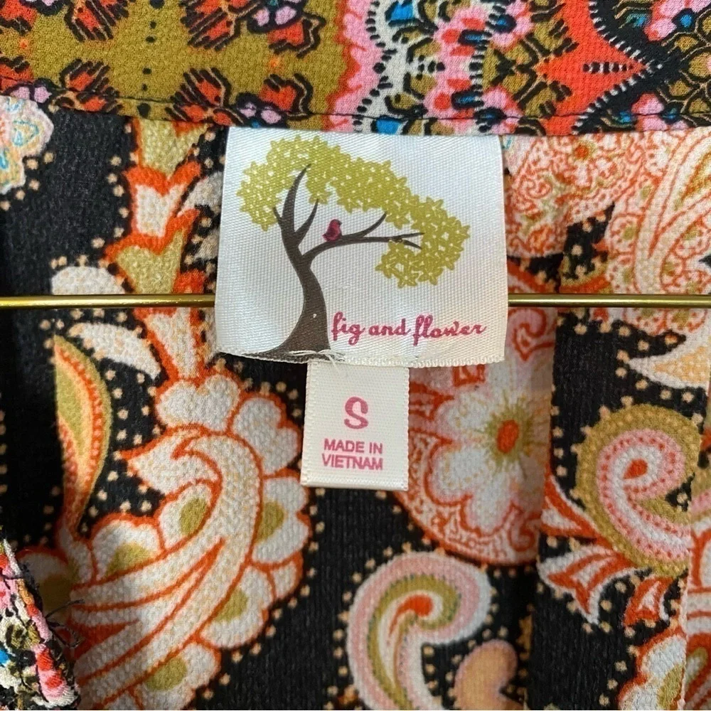 Fig & Flower Boho or Cottage Core Floral Vibrant Loose Fitting Blouse Size S - Picture 4 of 8